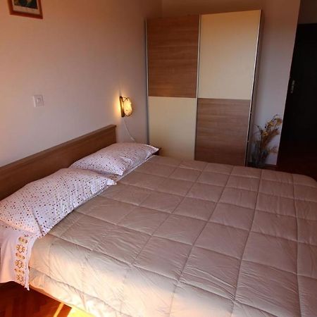 Apartments And Rooms Jelka Malinska Zewnętrze zdjęcie