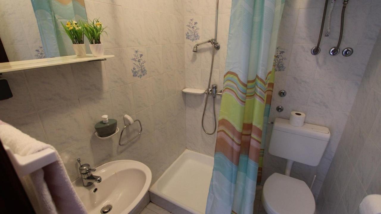 Apartments And Rooms Jelka Malinska Zewnętrze zdjęcie