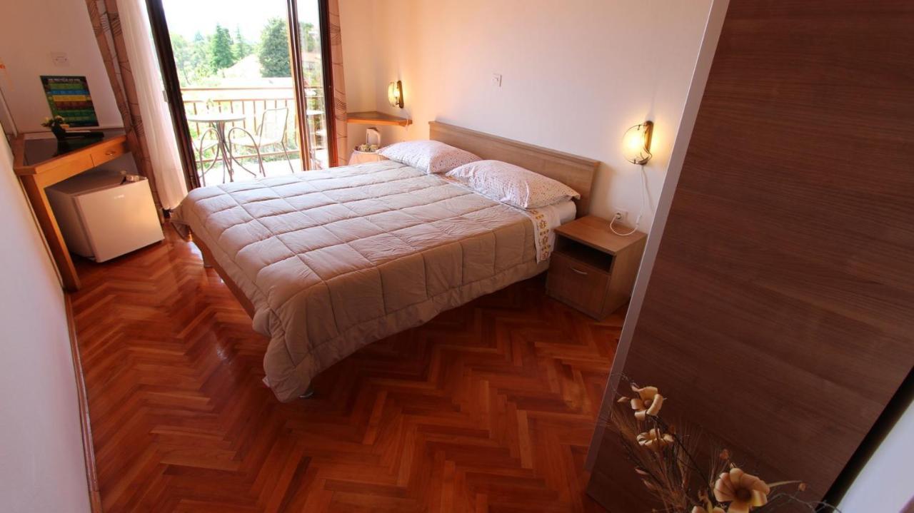 Apartments And Rooms Jelka Malinska Zewnętrze zdjęcie