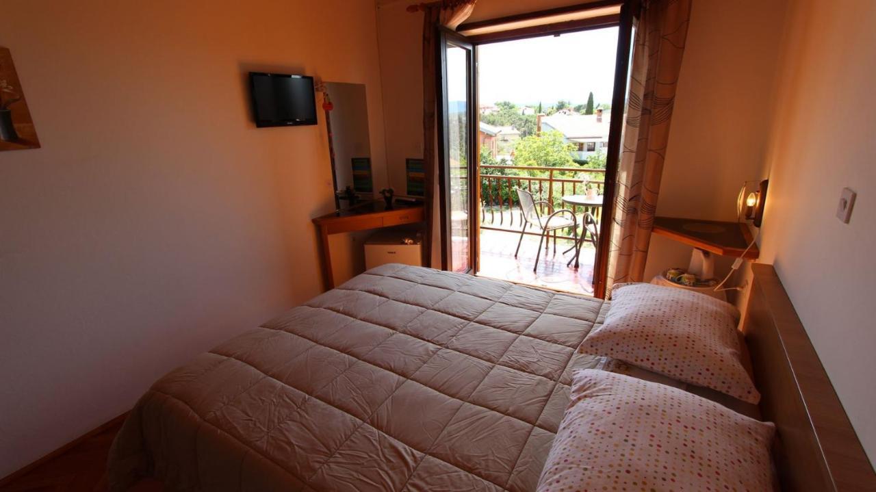 Apartments And Rooms Jelka Malinska Zewnętrze zdjęcie