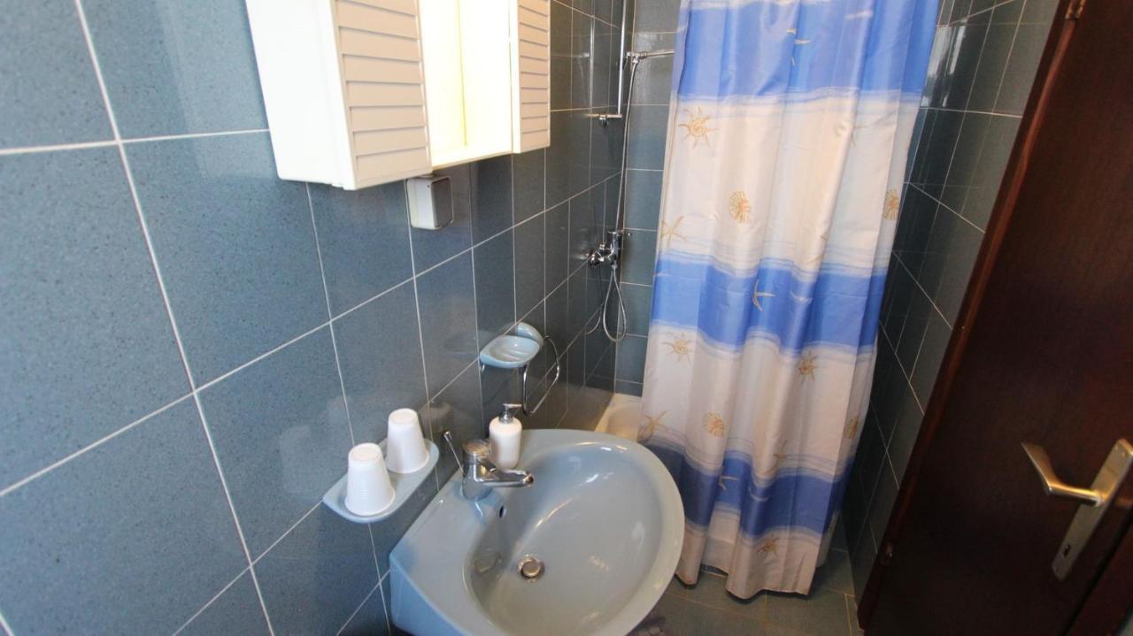 Apartments And Rooms Jelka Malinska Zewnętrze zdjęcie