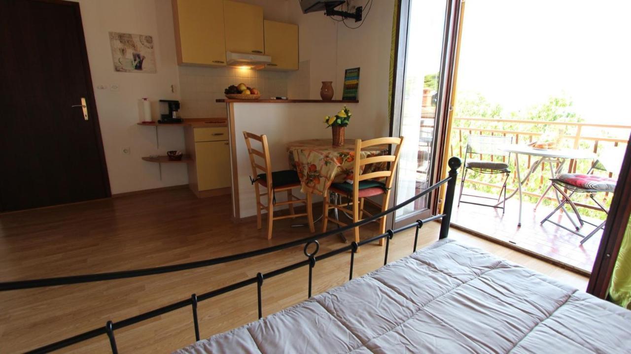 Apartments And Rooms Jelka Malinska Zewnętrze zdjęcie