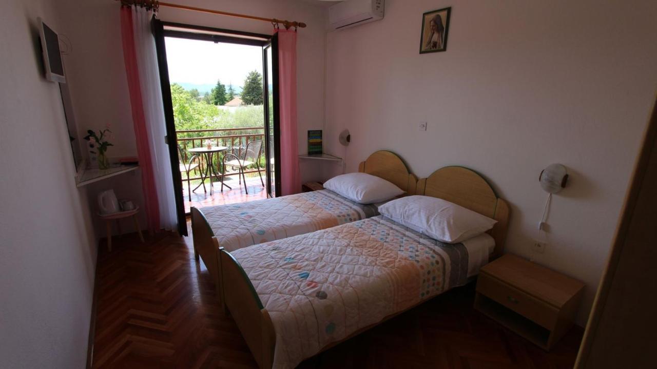 Apartments And Rooms Jelka Malinska Zewnętrze zdjęcie